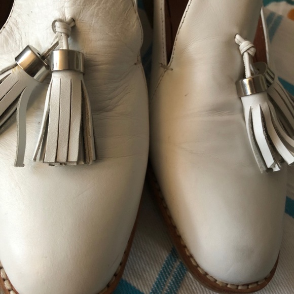 SOLD! Jeffrey Campbell -- Lawford white tassel loafers - Picture 2 of 10